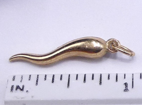 Vintage marked 14k gold luck horn charm pendant - image 3