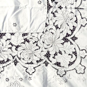 Vintage handmade embroidery cutwork tablecloth color ivory/ beige 100&quot; x 58&quot;