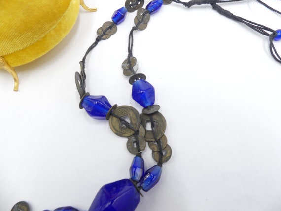Vintage blue glass beads & Chinese antique coin l… - image 4