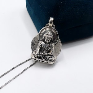 Vintage marked 925 sterling silver & Tibet Buddha pendant necklace