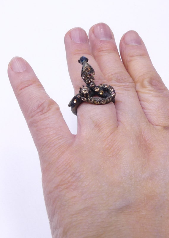 Vintage brass & rhinestone snake ring size 8.5 - image 3