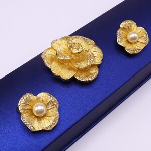 Christian Dior Flower Brooch - Etsy