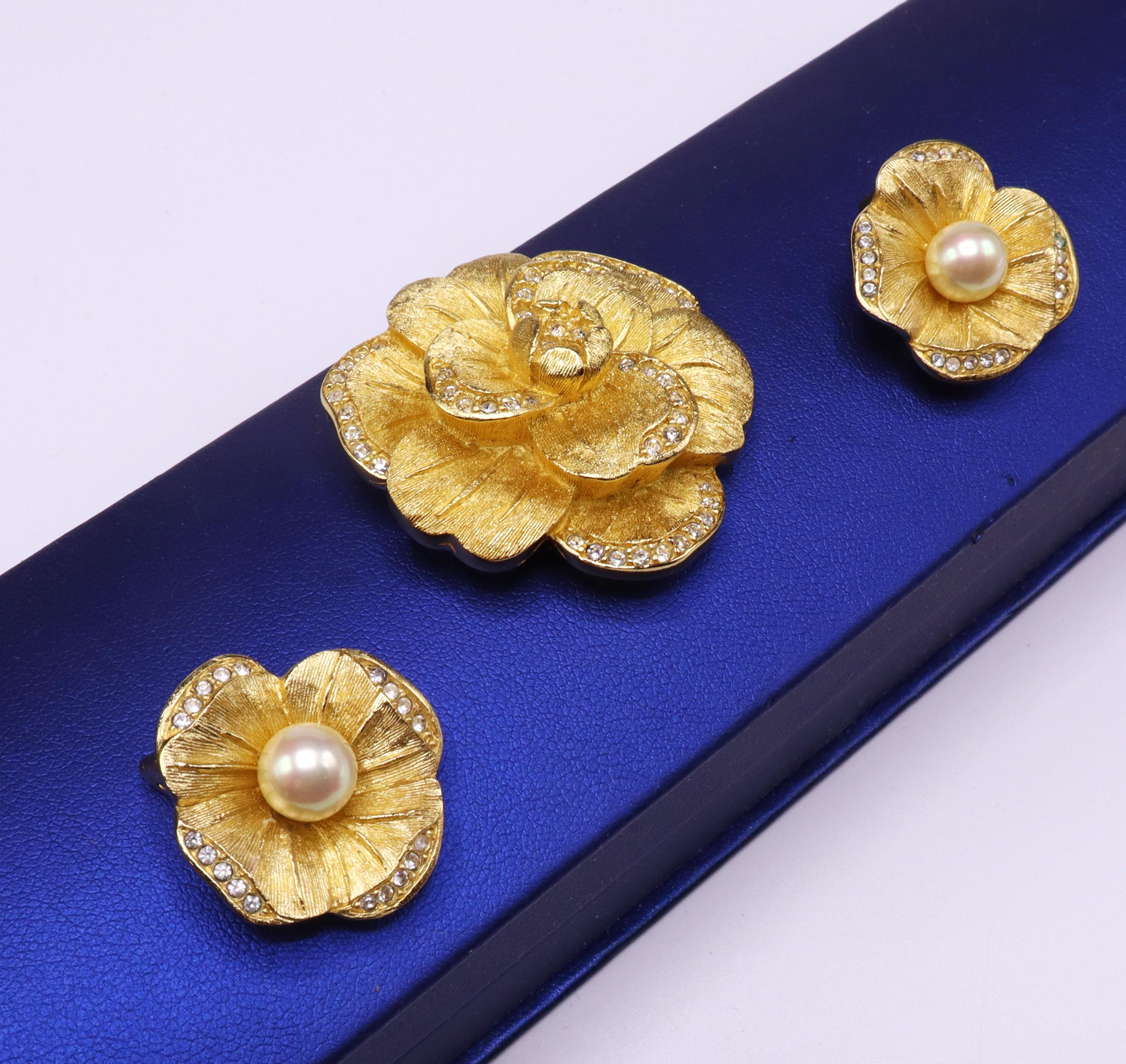 Christian Dior Flower Brooch - Etsy
