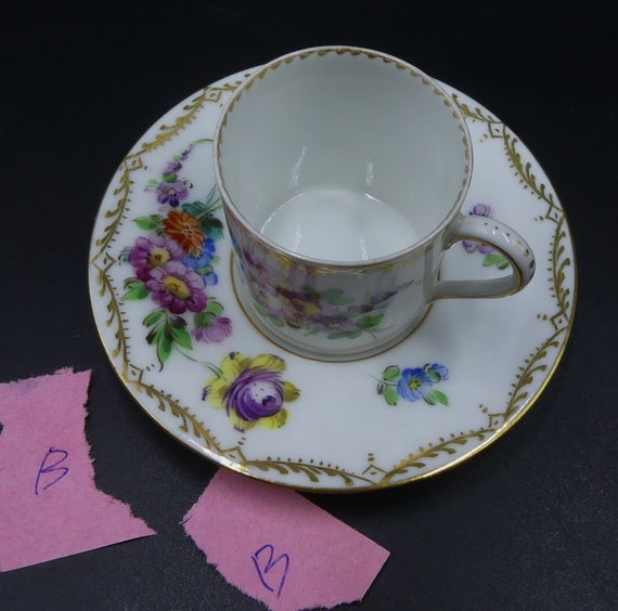 Antique Hutschenreuther Hohenberg Bavaria hand painted cup & saucer （ B