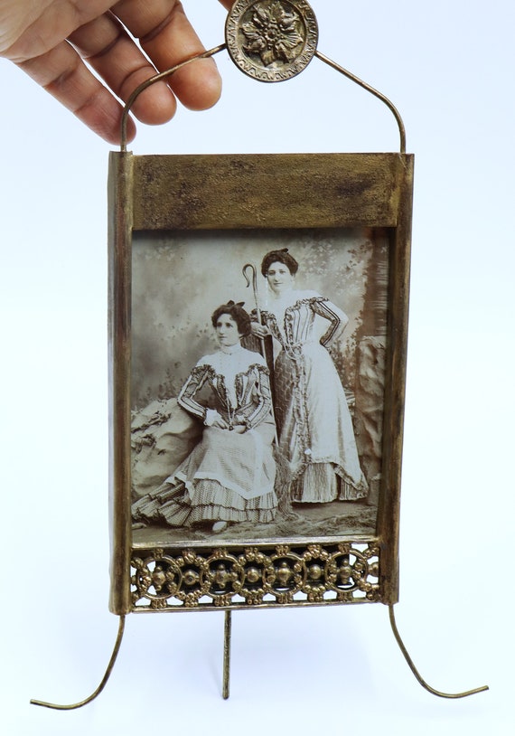 Antique Victorian Brass Tone Metal Wire Picture Frame 11”1/2 X 4”1