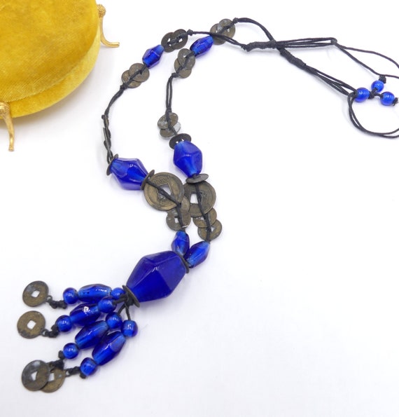 Vintage blue glass beads & Chinese antique coin l… - image 2