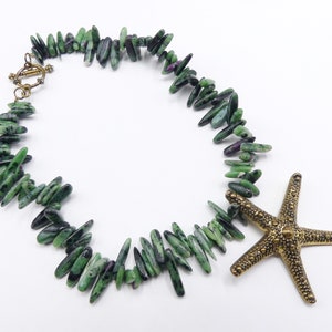 Vintage green stone & brass starfish  necklace