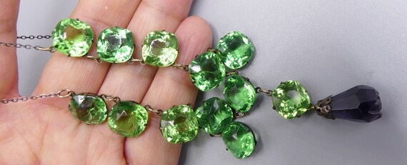 Antique vintage Art Deco brass chain & green rhin… - image 10