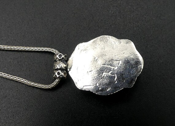 Vintage sterling silver & coral cabochon pendant … - image 4