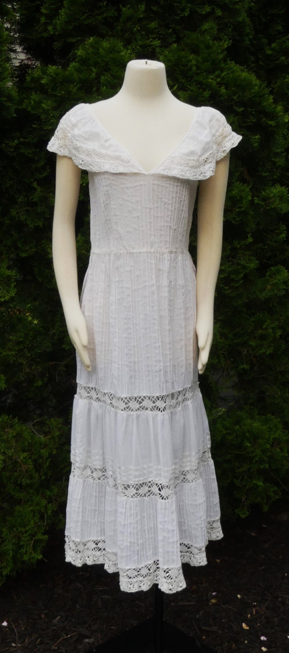 Vintage Boho style soft white handmade lace cotton