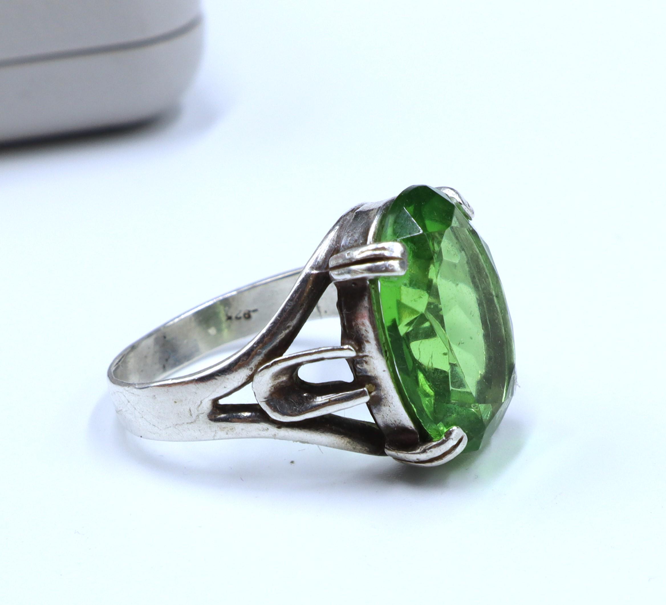Vintage Marked 925 Sterling Silver & Lab Green Stone Ring
