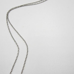 Collier ras de cou en argent Vintage Trifari lettre P