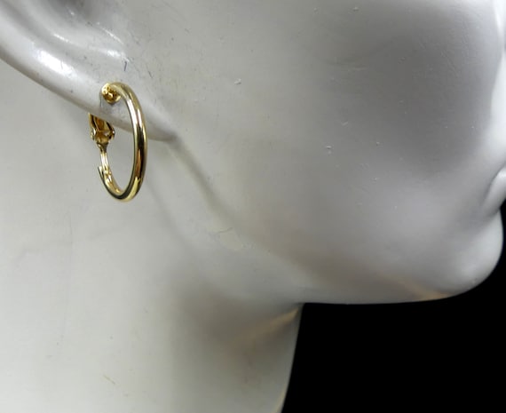 ◆VINTAGE HOLLYWOOD◆ Color Clip Earrings VH239OEA006B Mid Century Clip on Earrings Glamour Regency Old Hollywood