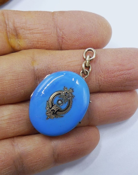 Antique Victorian 9k gold blue enameled & seed pea