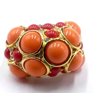 Vintage gold tone & clear rhinestone faux coral cabochon cocktail ring size 5