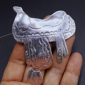 Vintage signed J Slifka Designs sterling silver brooch pendant