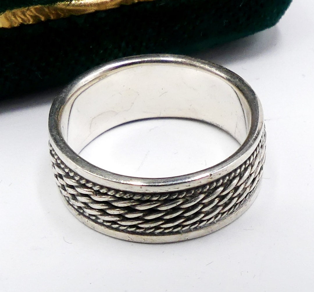 Vintage Marked 925 Sterling Silver 7 Mm Band Ring Size 8.5 Vintage Marked 925 Sterling Silver 7 Mm Band Ring Size 8.5