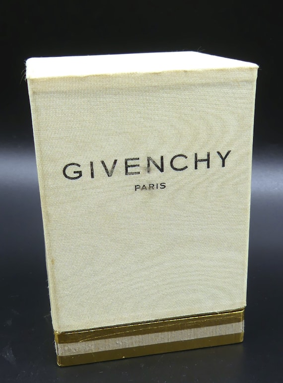 Givenchy White Box Eau De Givenchy - Eau de toilette citrus, musky | Givenchy  main image 4
