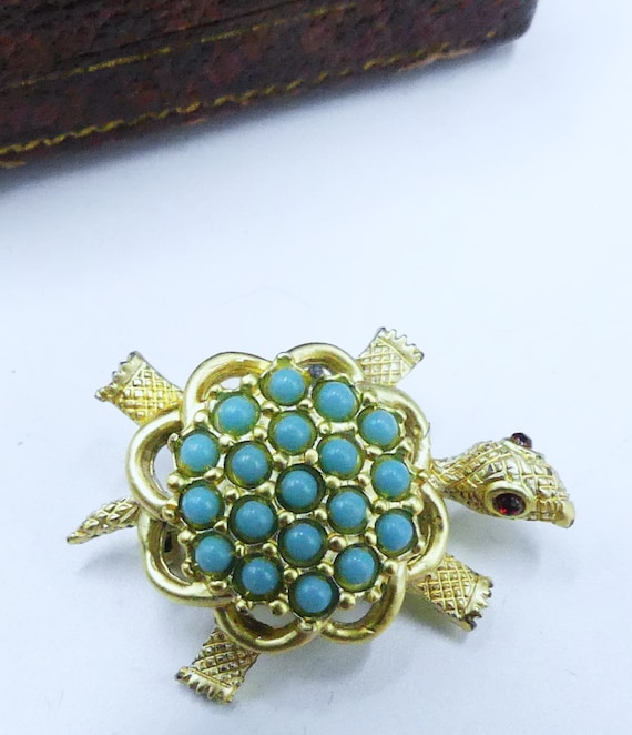 Vintage 60's gold tone & faux turquoise turtle pin