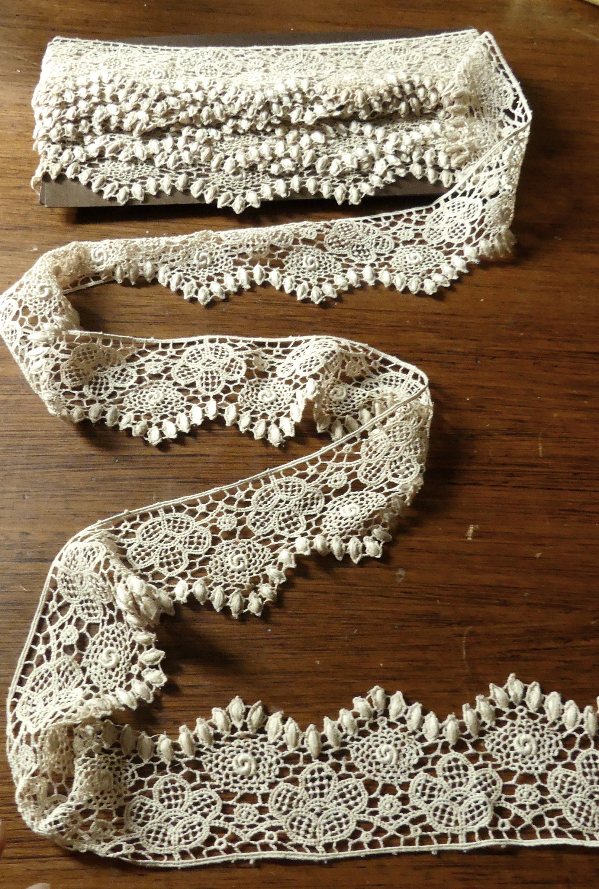 Adorno de encaje ancho Vintage 30's 7 yardas 22\, image size:2020x3000