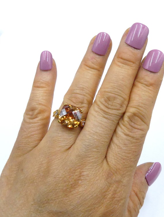 Vintage gold tone & orange brown glass ring size 8