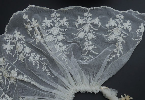 Antique 20’s French lace w tiara wax blossom shor… - image 5