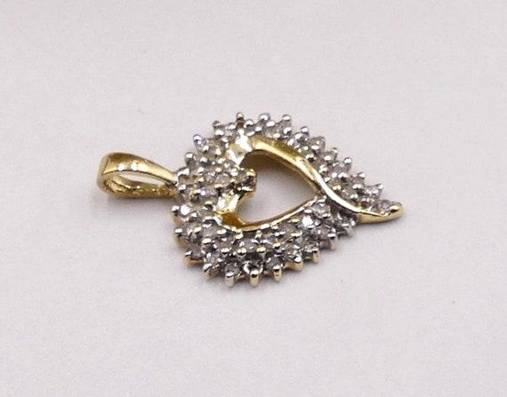 Vintage 14k gold & mini diamonds  heart pendant - image 2