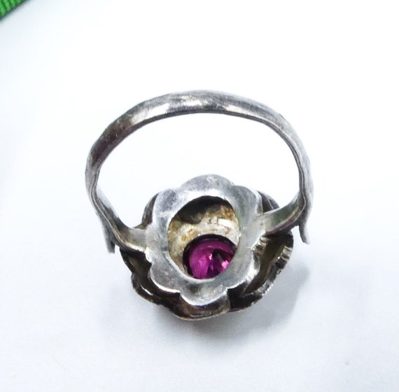 Vintage unmarked sterling silver & garnet ring si… - image 7