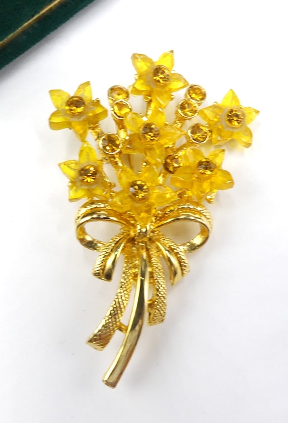 Vintage designer statement Gold-Tone lucite Flower Brooch Vintage Lucite Flower Pin In Retro Costume Pins & Brooches  main image 2