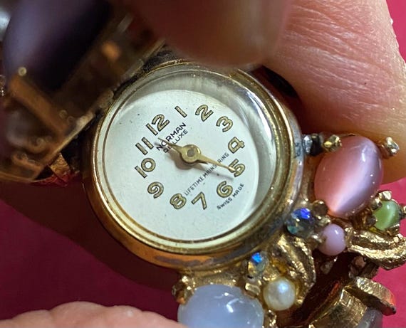 Gold-Tone Women\'s Bracelet Watch with Pastel Cabochon Accents Cabochon Carmel Crystal Ladies Watch CABOCHON-16604-YG-22  main image 4