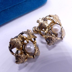 Vintage signed HG12k gold filled & pearl screw back earrings