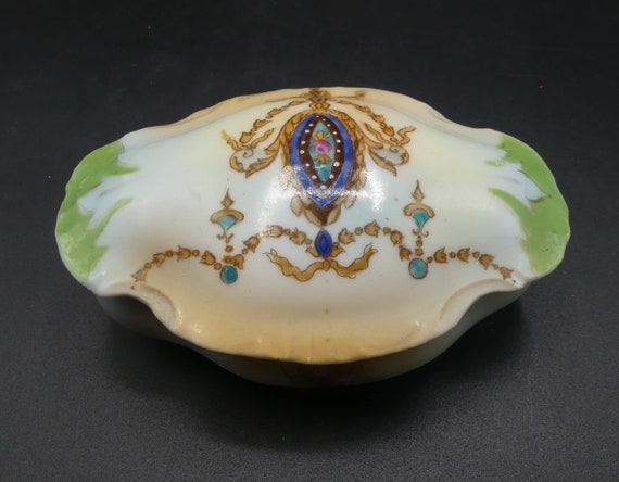 Antique hand painted small porcelain box - image 1