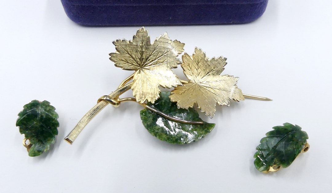 Vintage Marked Bb Binder Brothers Gold Filled & Green Stone Brooch