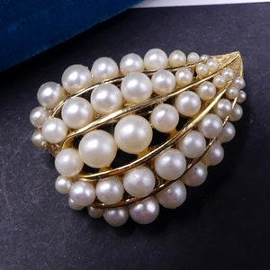 Vintage signed Corocraft gold tone & faux pearl brooch