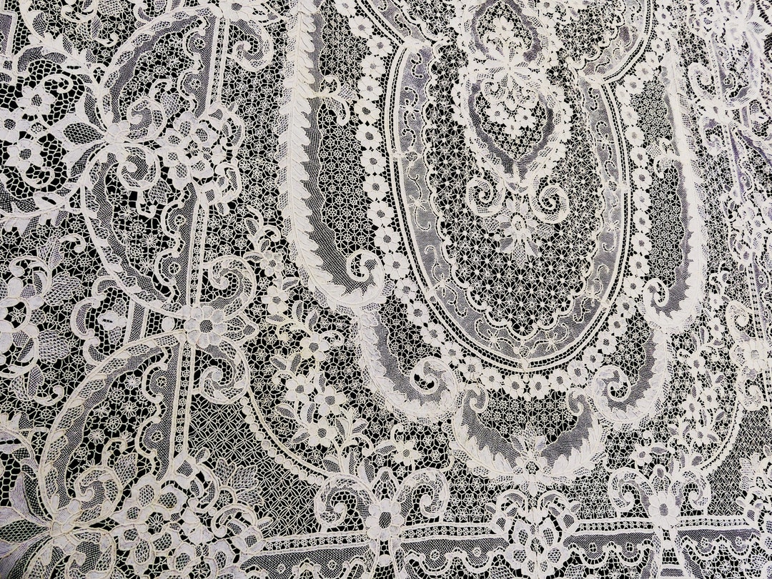 Antique Vintage Very Large Belgian Lace Tablecloth Color Ivory 171 X 65