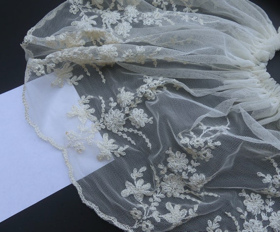 Antique 20’s French lace w tiara wax blossom shor… - image 10