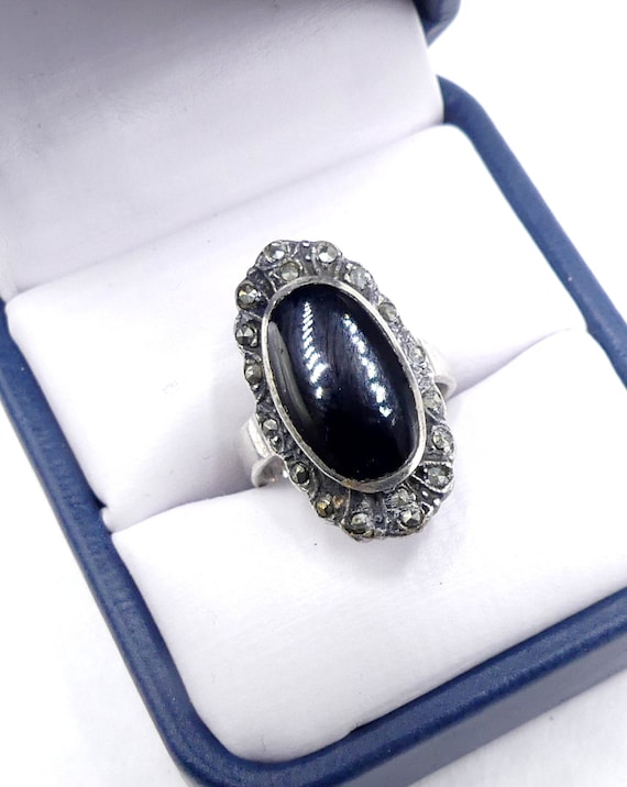 Vintage ring marked 925 gem