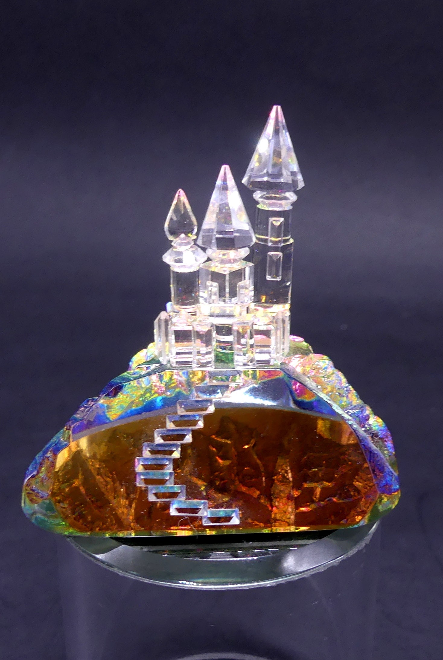 Vintage CRYSTAL WORLD Crystal Rainbow Castle Figurine-disney Vintage CRYSTAL WORLD Crystal Rainbow Castle Figurine-disney