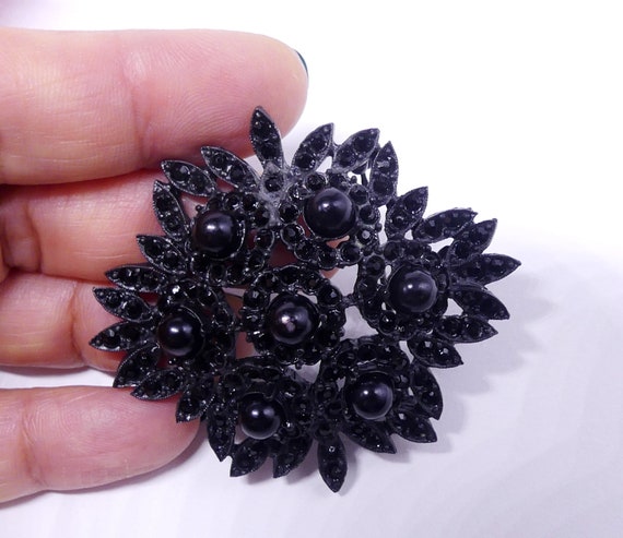 Vintage Signed Graziano Black Tone & Black Rhinestone Brooch - Etsy Vintage Signed Graziano Black Tone & Black Rhinestone Brooch - Etsy