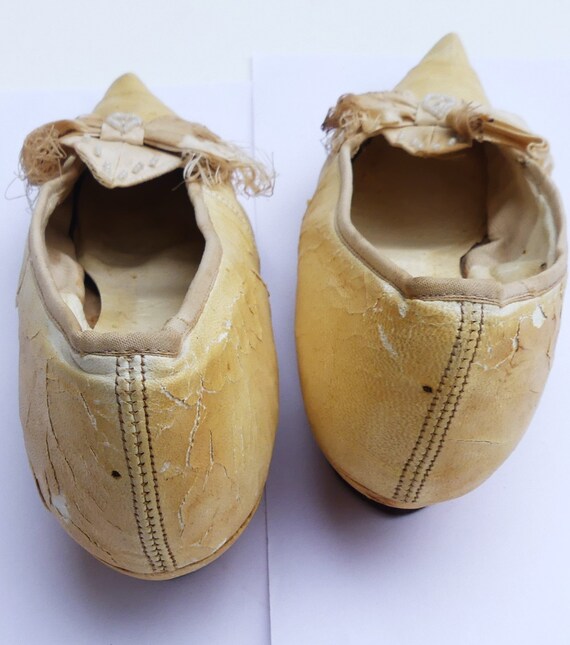 Antique Victorian lady high heel leather shoes co… - image 6