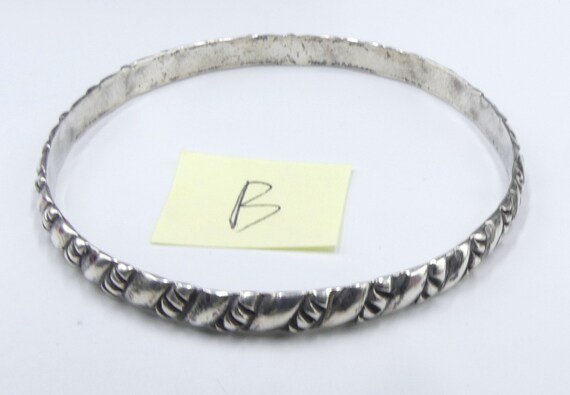 Bracelet Rigide En Argent 925 Poinçonné Vintage - Bijou Finement Gravé, Légère Patine D'occasion