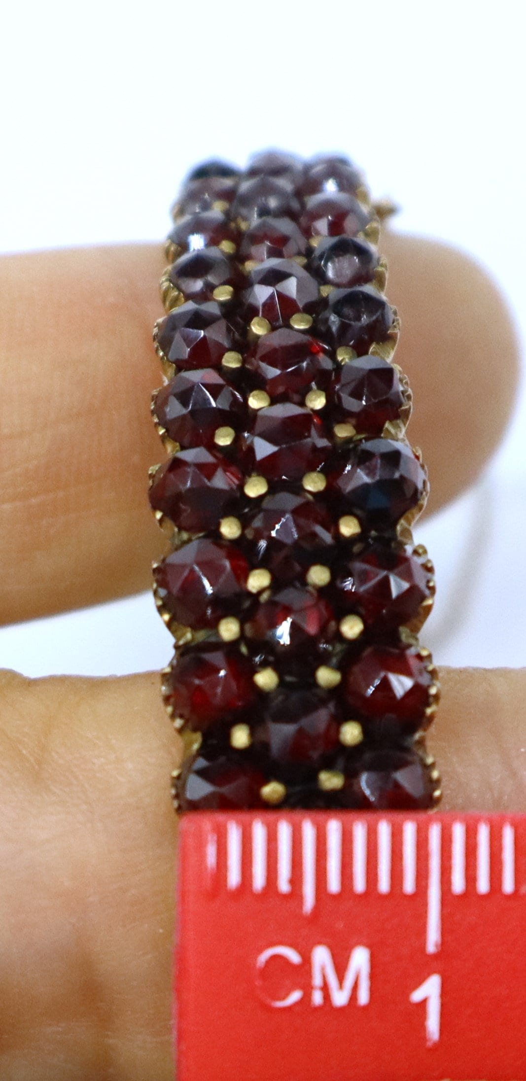 アンティークビクトリア朝の金メッキボヘミアンガーネットバングル（B