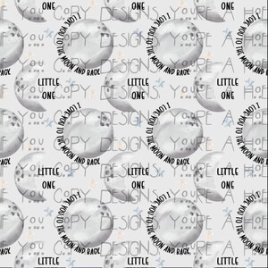 Puede incluir: Patrón repetitivo con lunas, medias lunas y estrellas en acuarela, con los textos "I love you to the moon and back" y "Little One" sobre un fondo gris claro. Ideal para productos para bebés.