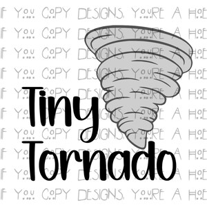 Puede incluir: Diseño gráfico en blanco y negro con el texto "Tiny Tornado" y una ilustración de tornado gris.