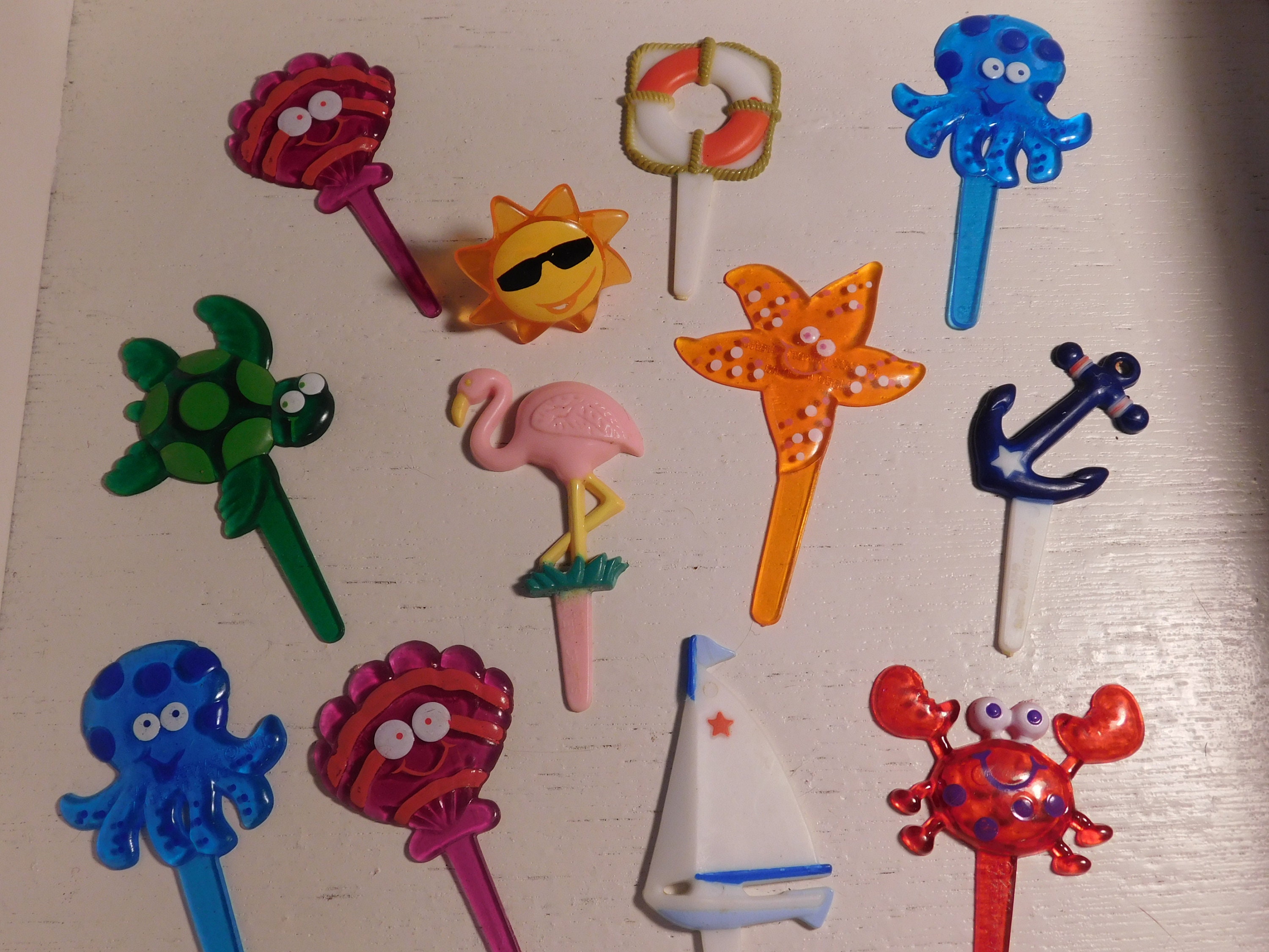 SALE - Vintage Cupcake Toppers - Summer Theme - Bakery Party Supplies