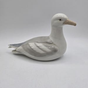 Vintage Otagiri Porcelain Seagull Bird Figurine Figure Shelf Sitter