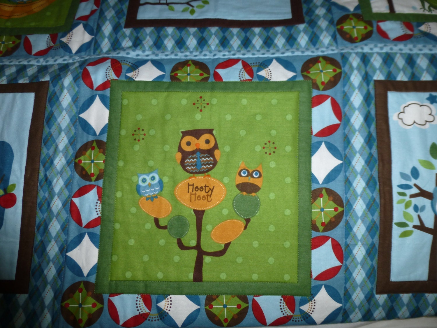 Bright Colored Owl Quilt or Wall Hanging for Kids