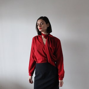 Red bow elegant blouse  Red shirt Retro blouse Elegant blouse Thin lines pattern Casual office blouse Necktie bow 80s (S/M)