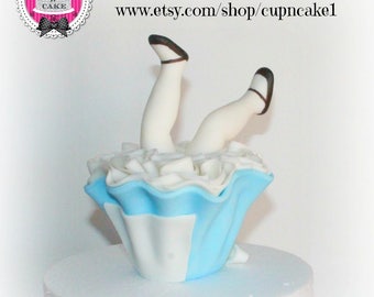 Alice in wonderland fondant cake topper