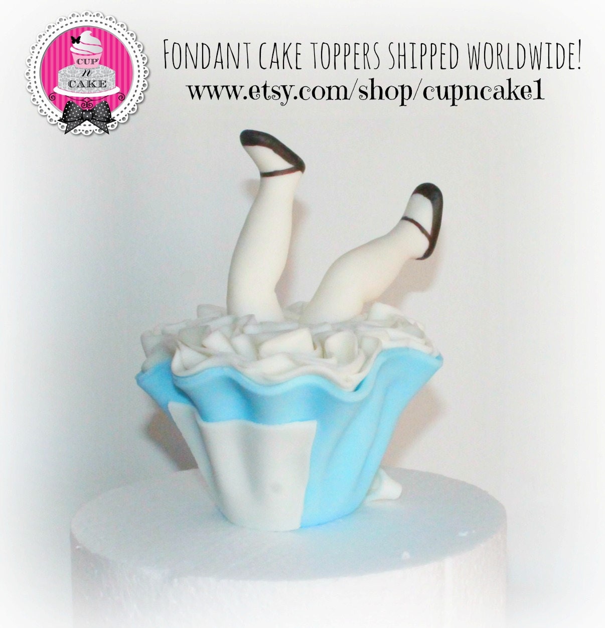 Making Alice in Wonderland out of Fondant or Clay Cake Topper 
